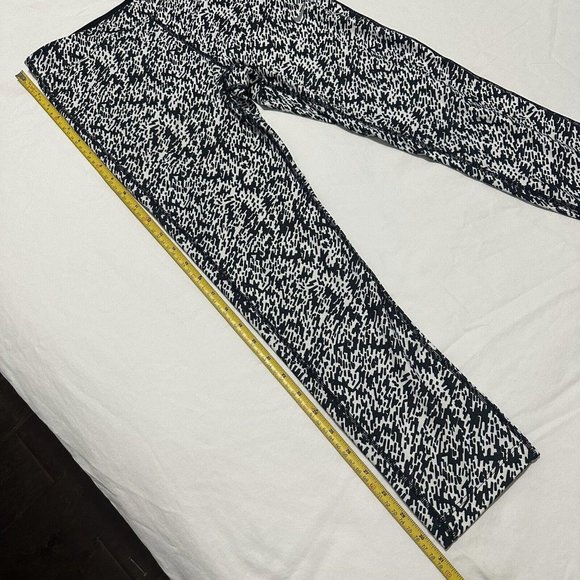 Nike Dri Fit Black & White Patterned Athletic Workout Pants / Yoga Leggings Sz S - Picture 4 of 10